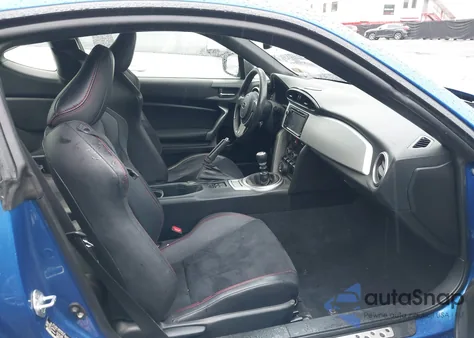 2013 Subaru Brz Limited z USA, uszkodzony, nr VIN JF1ZCAC17D1613439